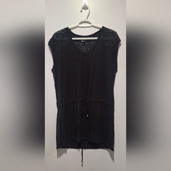 EUC Black Lace Detail Women's Top M - Picture 1 of 5